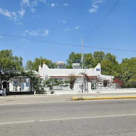 Eva's Beachfront House Σπίτι διακοπών